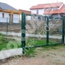 Dvoukřídlá brána na záklapku s výplní z plotových panelů