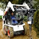 
Montáže oplocení - zemní stroj Bobcat